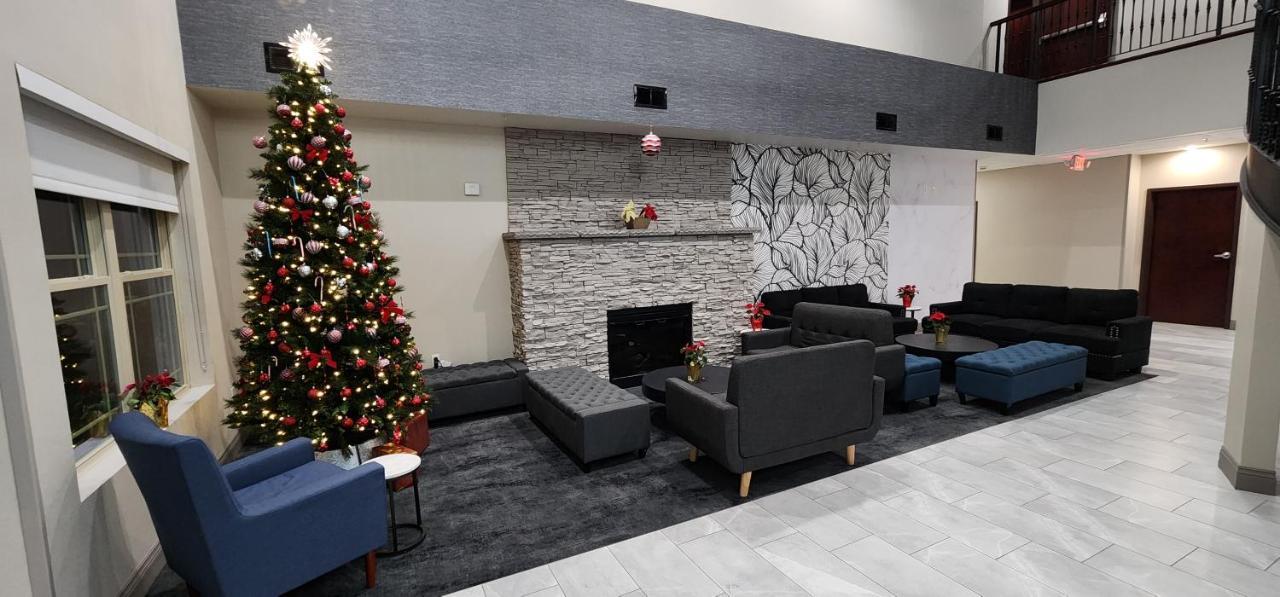 La Quinta Inn & Suites By Wyndham Lake George Ngoại thất bức ảnh