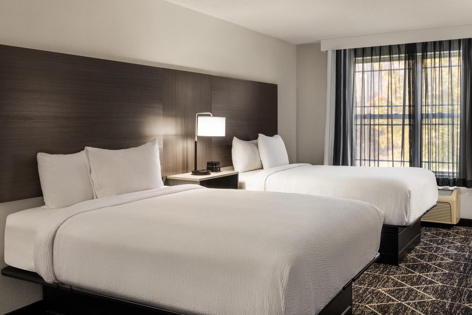 La Quinta Inn & Suites By Wyndham Lake George Ngoại thất bức ảnh